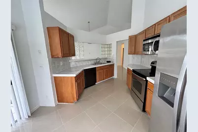 2990 NW 68th Avenue, Margate, FL 33063 - Photo 13