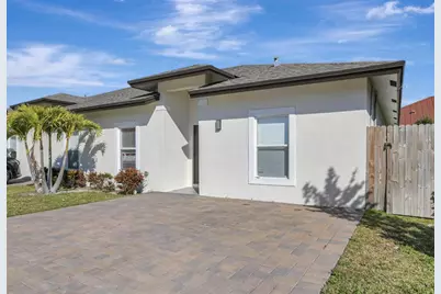 1562 W 26th Court, Riviera Beach, FL 33404 - Photo 13