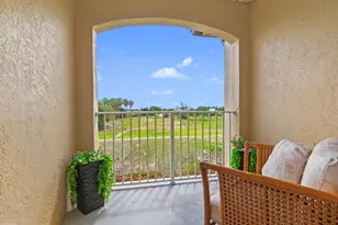 2060 Greenview Shores Blvd, Wellington, FL 33414 - Photo 5