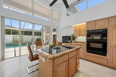 114 Waters Edge Drive, Jupiter, FL 33477 - Photo 9