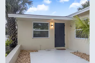 371 W 34th Street, Riviera Beach, FL 33404 - Photo 3