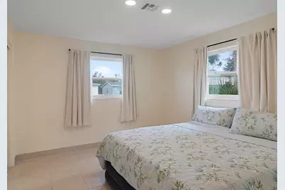 371 W 34th Street, Riviera Beach, FL 33404 - Photo 23