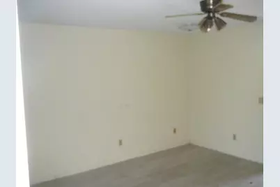 617 Ixoria Avenue #15, Fort Pierce, FL 34982 - Photo 5