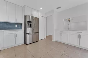 10084 Camelback Ln, Boca Raton, FL 33498 - Photo 7
