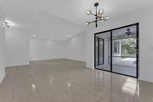 10084 Camelback Ln, Boca Raton, FL 33498 - Photo 3