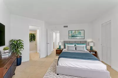 212 Lake Pointe Drive #302, Oakland Park, FL 33309 - Photo 27