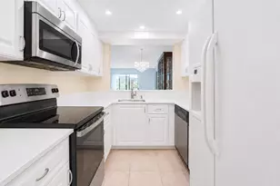 7892 Willow Springs Dr, Greenacres, FL 33467 - Photo 11