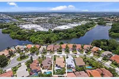 10333 Buena Ventura Drive, Boca Raton, FL 33498 - Photo 3
