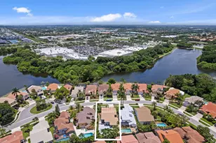 10333 Buena Ventura Dr, Boca Raton, FL 33498 - Photo 3