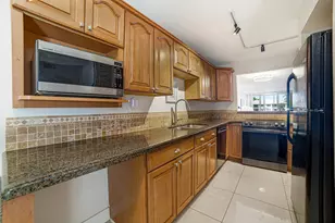 6 Royal Palm Way, Boca Raton, FL 33432 - Photo 9
