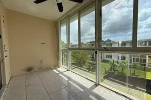 6005 Del Lago Cir, Sunrise, FL 33313 - Photo 17