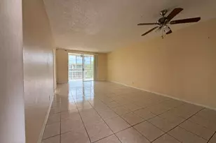 6005 Del Lago Cir, Sunrise, FL 33313 - Photo 3