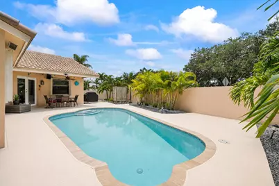 15681 Dover Court, Davie, FL 33331 - Photo 17