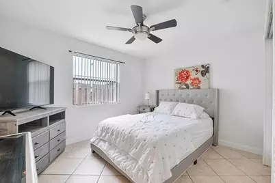 15681 Dover Court, Davie, FL 33331 - Photo 13