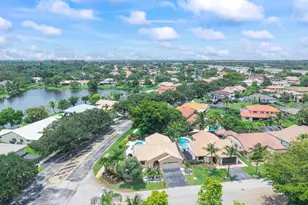 15681 Dover Ct, Davie, FL 33331 - Photo 29