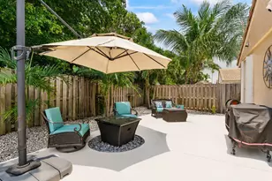 15681 Dover Ct, Davie, FL 33331 - Photo 21