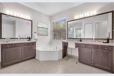 8104 Rainforest Jasper Lane, Delray Beach, FL 33446 - Photo 11