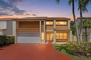 8811 SW 150th Pl Cir, Miami, FL 33196 - Photo 1