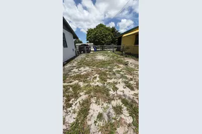 1770 NW 25th Terrace, Fort Lauderdale, FL 33311 - Photo 19