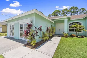 1752 SW Bonfire Terrace, Port Saint Lucie, FL 34953 - Photo 3