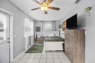 2920 SE Cypress St, Stuart, FL 34997 - Photo 15