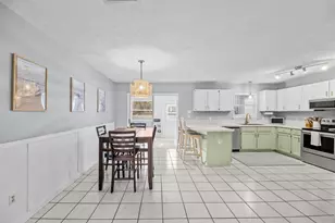 2920 SE Cypress St, Stuart, FL 34997 - Photo 7