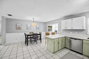 2920 SE Cypress St, Stuart, FL 34997 - Photo 13