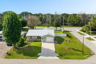 2920 SE Cypress St, Stuart, FL 34997 - Photo 33