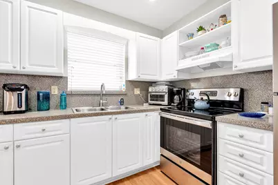 5300 Washington Street #Apt D306, Hollywood, FL 33021 - Photo 5