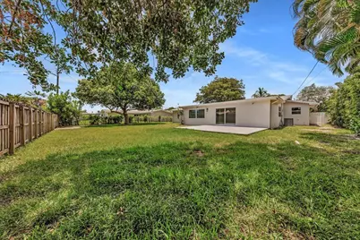 611 N Highland Drive, Hollywood, FL 33021 - Photo 33