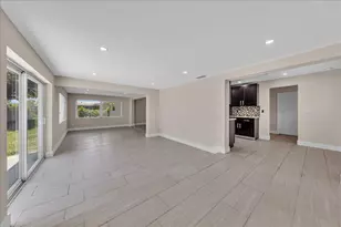 611 N Highland Dr, Hollywood, FL 33021 - Photo 5