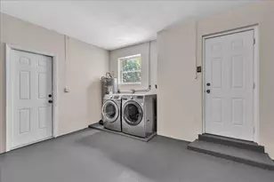 611 N Highland Dr, Hollywood, FL 33021 - Photo 31