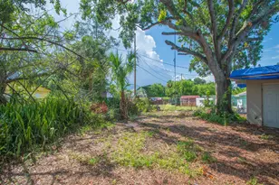 4721 28th Ct, Vero Beach, FL 32967 - Photo 5