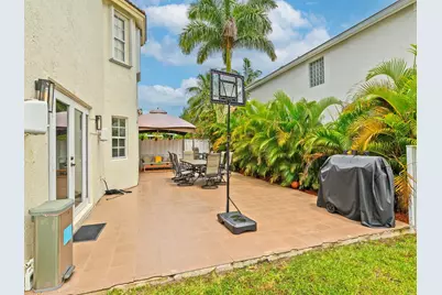 101 Gables Boulevard, Weston, FL 33326 - Photo 23