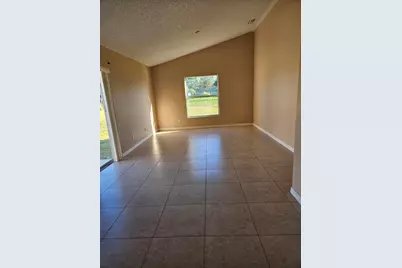 570 Ontario Street NW, Palm Bay, FL 32907 - Photo 9