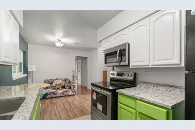 1015 SE 10th Terrace, Gainesville, FL 32601 - Photo 9