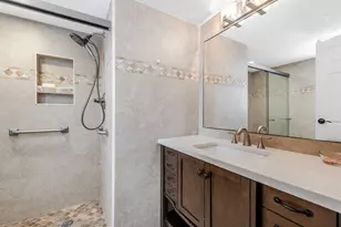 3661 Via Poinciana Rd, Lake Worth, FL 33461 - Photo 5