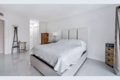 3661 Via Poinciana Road #206, Lake Worth, FL 33461 - Photo 11