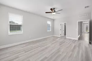 1079 SW Placetas Ave, Port Saint Lucie, FL 34953 - Photo 9