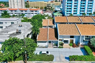 321 Jackson St, Hollywood, FL 33019 - Photo 5