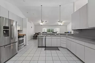 620 39th Court SW, Vero Beach, FL 32968 - Photo 11