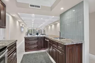 6061 Balboa Cir, Boca Raton, FL 33433 - Photo 11
