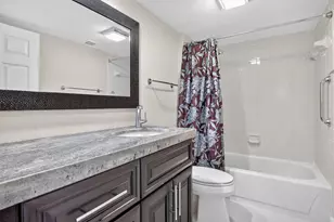 6061 Balboa Cir, Boca Raton, FL 33433 - Photo 23