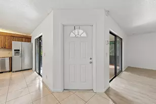 4211 Turnberry Cir, Lake Worth, FL 33467 - Photo 9