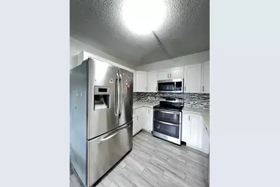 295 Woodland Road, Palm Springs, FL 33461 - Photo 19