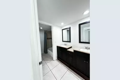 295 Woodland Road, Palm Springs, FL 33461 - Photo 9