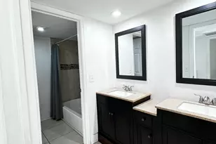 295 Woodland Rd, Palm Springs, FL 33461 - Photo 9