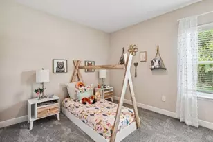 8425 101st Ct, Vero Beach, FL 32967 - Photo 21
