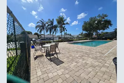 1530 Royal Forest Court, Palm Springs, FL 33406 - Photo 39