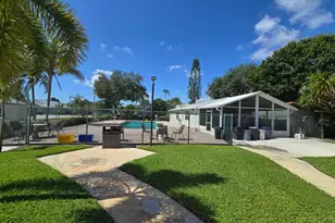 1530 Royal Forest Ct, West Palm Beach, FL 33406 - Photo 37